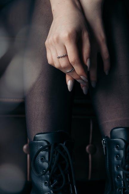 Wearable Fashion Trends for Work and Casual Life