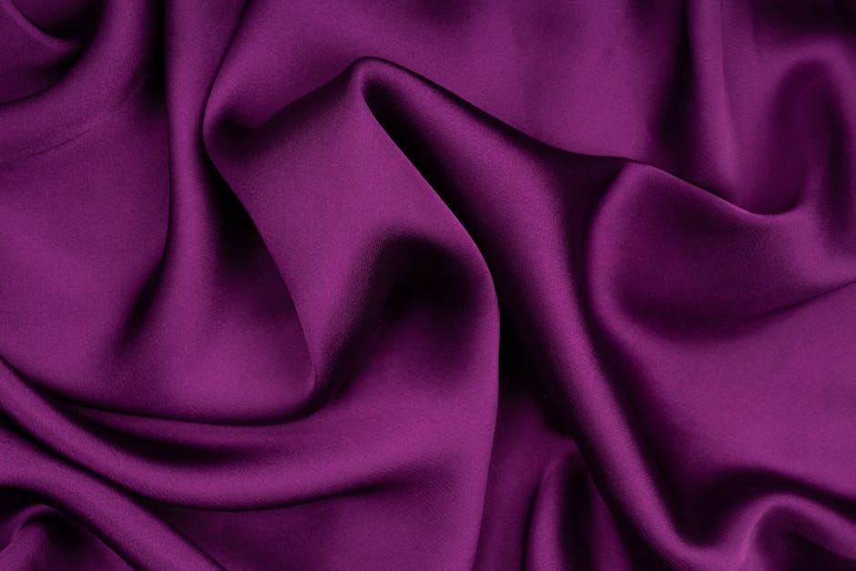 Choosing Fabrics That Flatter Curvy Silhouettes